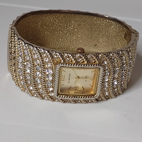 Pretty 6.5 Inch Gold Tone Rumours Watch - Picture 8 of 10